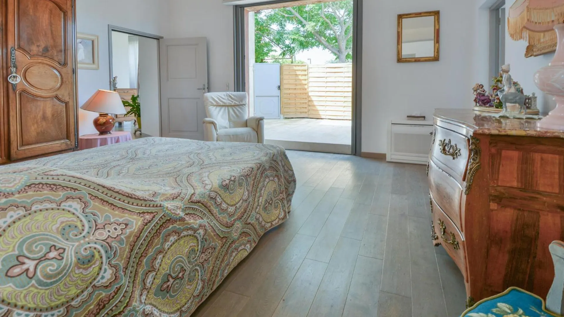 Awesome Home In Noves With Indoor Swimming Pool France